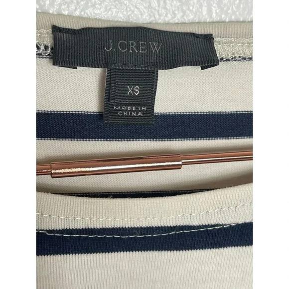 J Crew Women Pullover Long Sleeve Red Lips Embroidered Top White Black Stripe XS - Picture 8 of 9